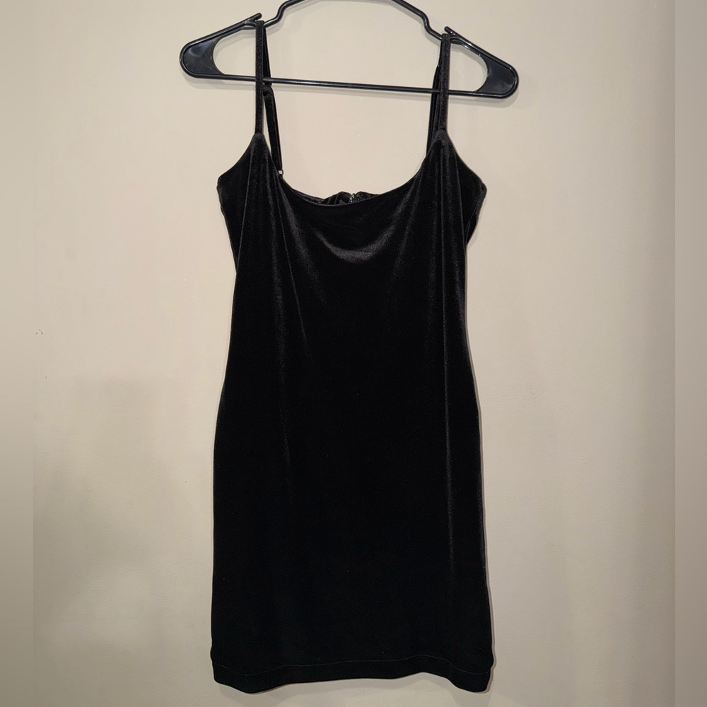 Good American Black Velvet Dress